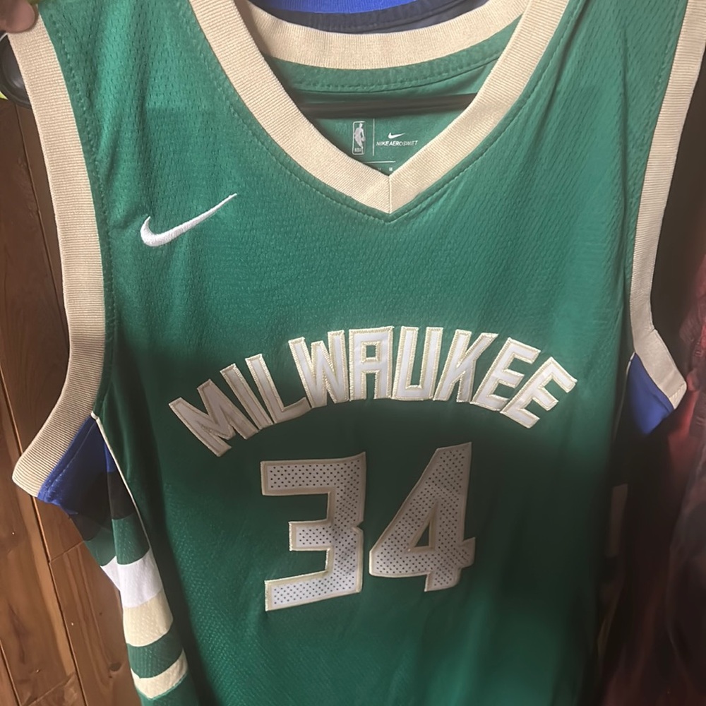 Milwaukee Bucks Jersey